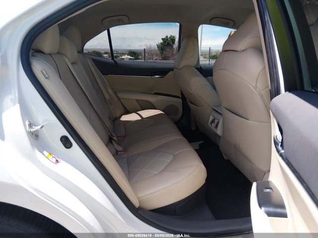 4T1B21HK2JU009237 Toyota Camry Hybrid Xle