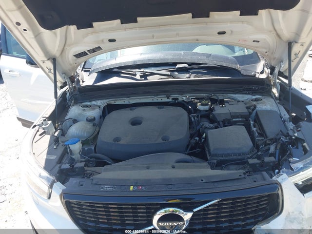 Auction sale of the 2019 Volvo Xc40 T5 R-design, vin: YV4162UM9K2075490, lot number: 45026464