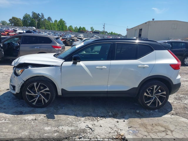 Auction sale of the 2019 Volvo Xc40 T5 R-design, vin: YV4162UM9K2075490, lot number: 45026464