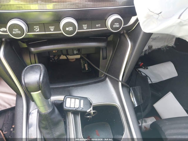 1HGCV1F3XKA051302 Honda Accord Sport