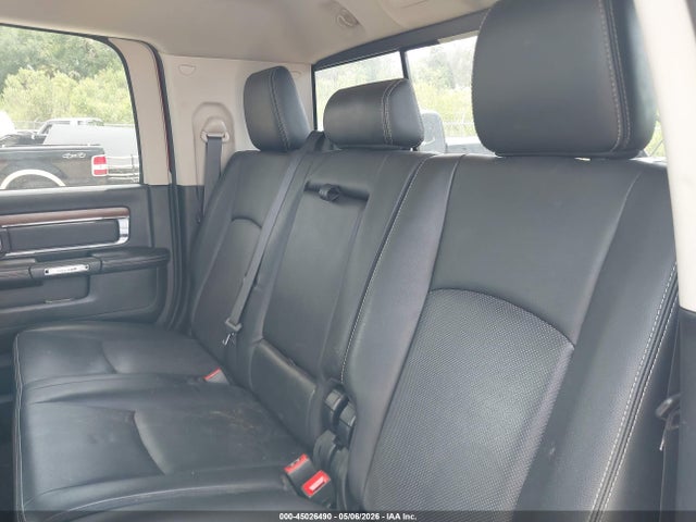 45026490 :رقم المزاد ، 3C63RRML4GG196386 vin ، 2016 Ram 3500 Laramie مزاد بيع