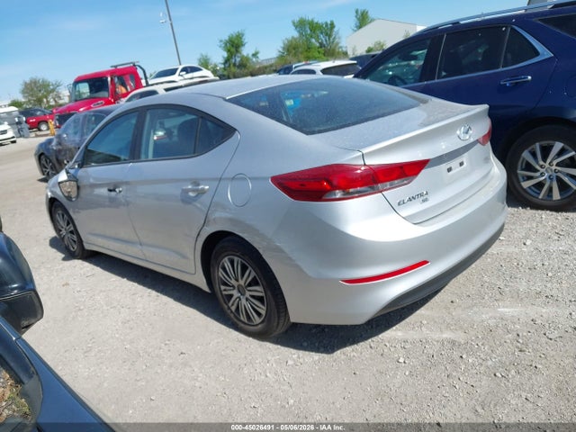 Продажа на аукционе авто 2018 Hyundai Elantra Se, vin: 5NPD74LF2JH334961, номер лота: 45026491
