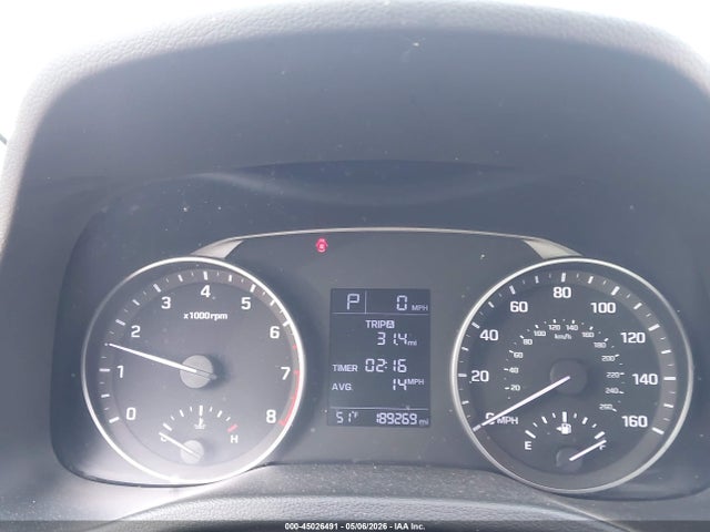 Продажа на аукционе авто 2018 Hyundai Elantra Se, vin: 5NPD74LF2JH334961, номер лота: 45026491