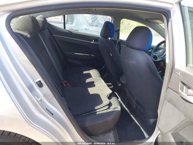 Продажа на аукционе авто 2018 Hyundai Elantra Se, vin: 5NPD74LF2JH334961, номер лота: 45026491