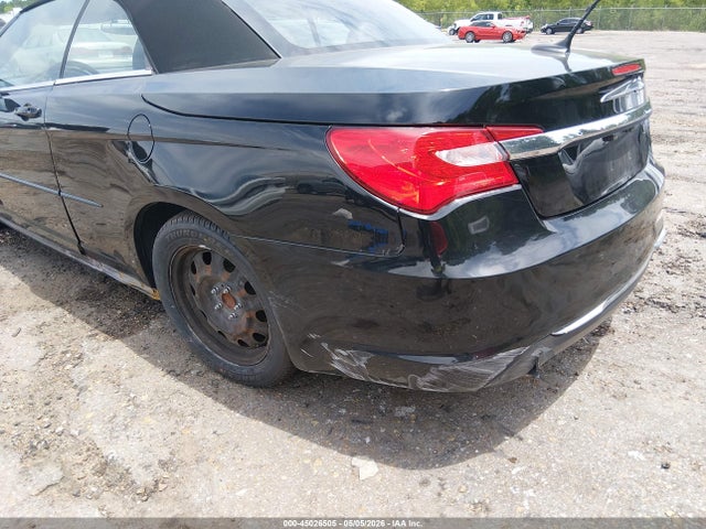 45026505 :رقم المزاد ، 1C3BCBEG2EN127302 vin ، 2014 Chrysler 200 Touring مزاد بيع