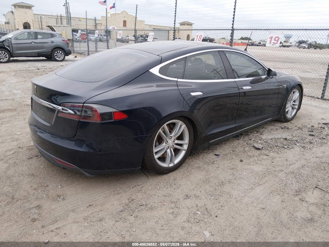 Продажа на аукционе авто 2013 Tesla Model S, vin: 5YJSA1AG4DFP08458, номер лота: 45026552