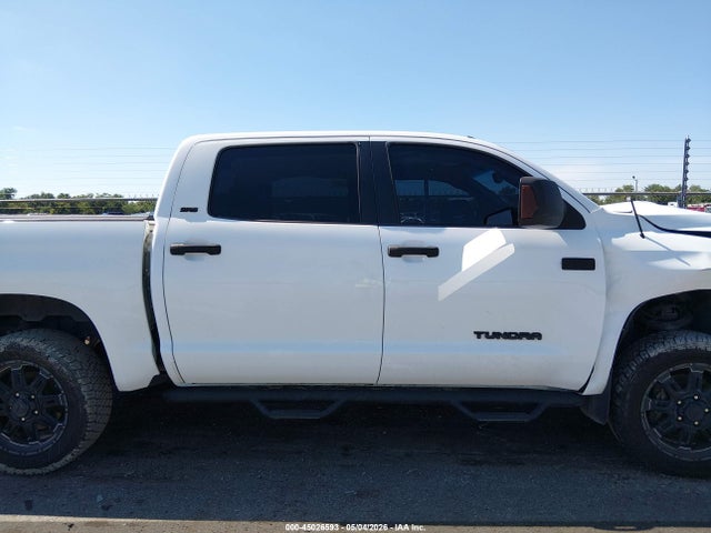 5TFDW5F15GX510438 Toyota Tundra Sr5 5.7l V8