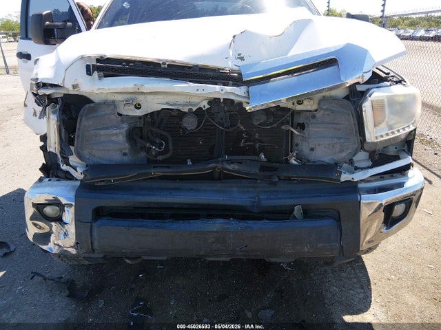5TFDW5F15GX510438 Toyota Tundra Sr5 5.7l V8