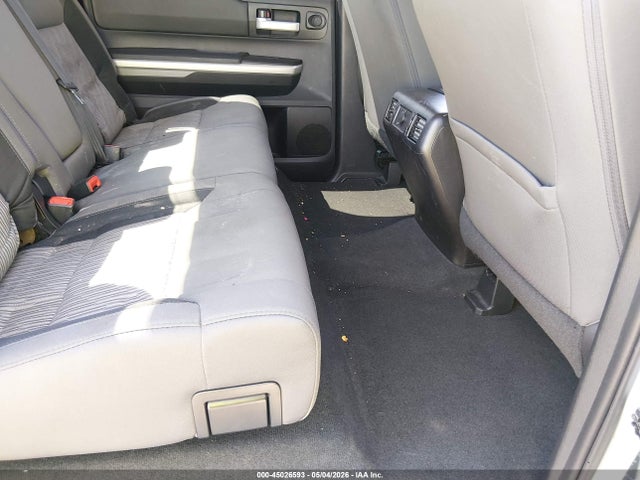 5TFDW5F15GX510438 Toyota Tundra Sr5 5.7l V8