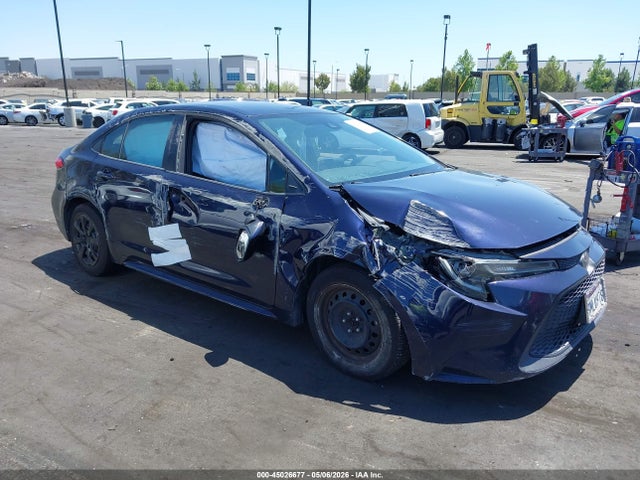 5YFEPRAE8LP037663 Toyota COROLLA LE
