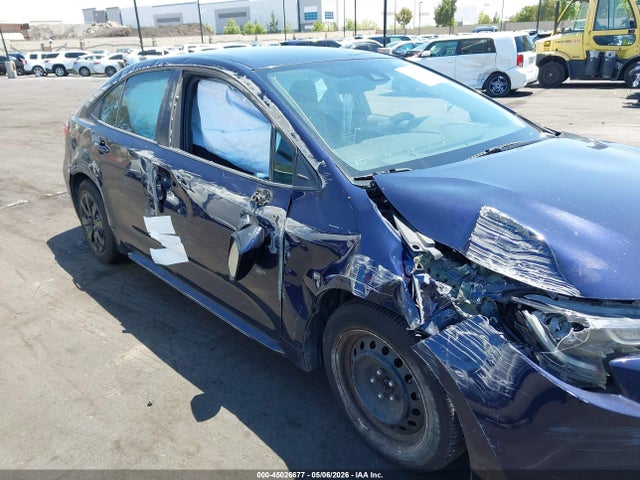5YFEPRAE8LP037663 Toyota COROLLA LE