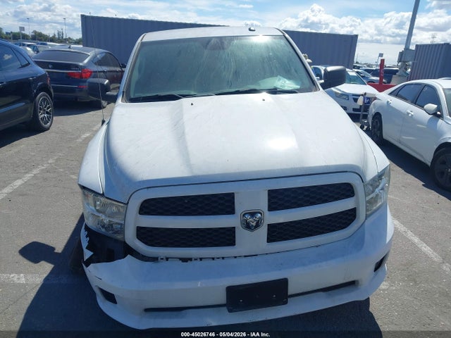 3C6JR6AG4HG742120 RAM 1500 Express 4x2 6&#039;4 Box