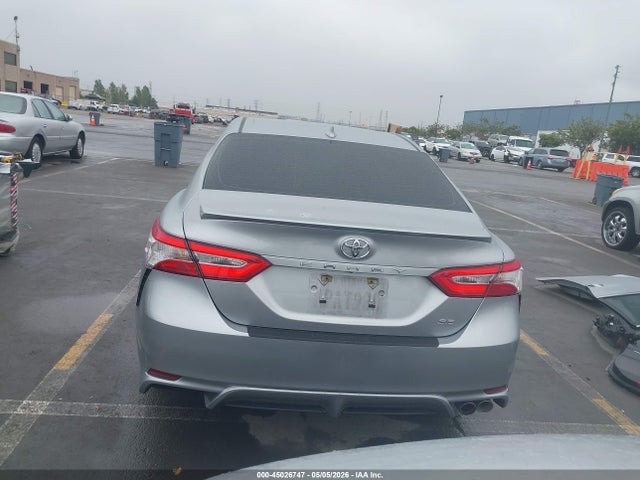 45026747 :رقم المزاد ، 4T1J11AK5LU908105 vin ، 2020 Toyota Camry Se مزاد بيع