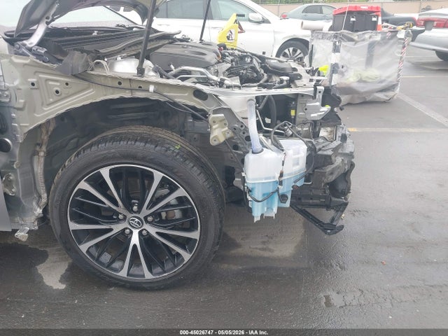 45026747 :رقم المزاد ، 4T1J11AK5LU908105 vin ، 2020 Toyota Camry Se مزاد بيع
