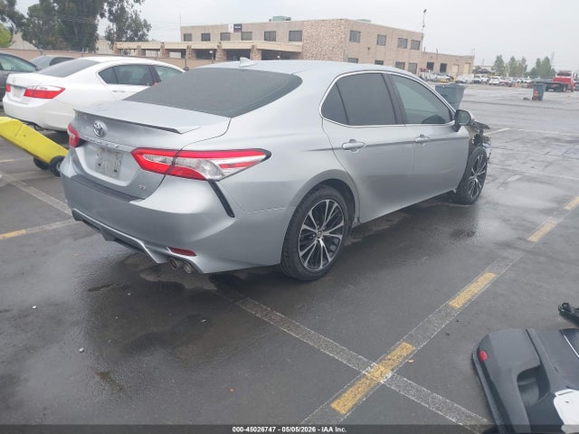 45026747 :رقم المزاد ، 4T1J11AK5LU908105 vin ، 2020 Toyota Camry Se مزاد بيع