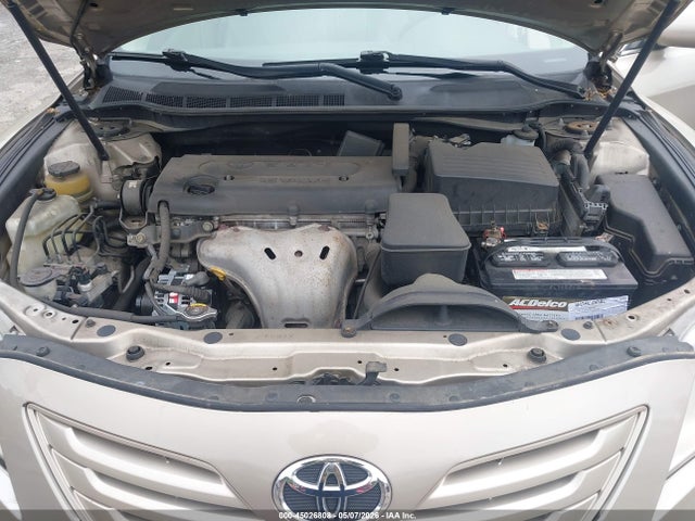 45026808 :رقم المزاد ، 4T1BE46KX9U408307 vin ، 2009 Toyota Camry Le مزاد بيع