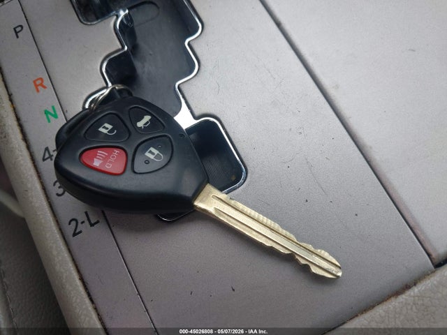 45026808 :رقم المزاد ، 4T1BE46KX9U408307 vin ، 2009 Toyota Camry Le مزاد بيع