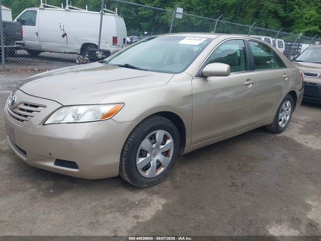 45026808 :رقم المزاد ، 4T1BE46KX9U408307 vin ، 2009 Toyota Camry Le مزاد بيع