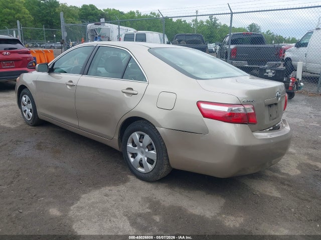 45026808 :رقم المزاد ، 4T1BE46KX9U408307 vin ، 2009 Toyota Camry Le مزاد بيع
