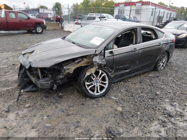 45026825 :رقم المزاد ، 3FA6P0LU8HR223070 vin ، 2017 Ford Fusion Hybrid Se مزاد بيع