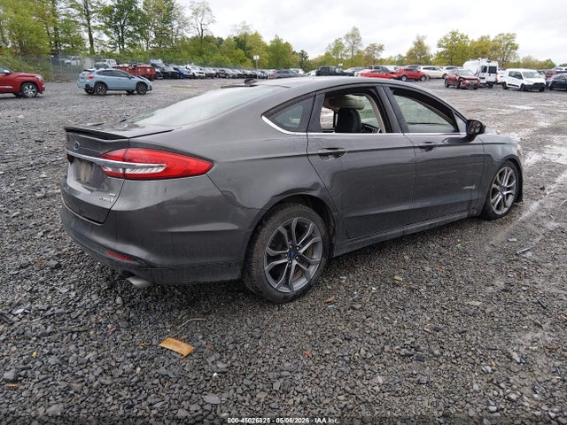 45026825 :رقم المزاد ، 3FA6P0LU8HR223070 vin ، 2017 Ford Fusion Hybrid Se مزاد بيع