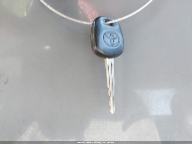 45026846 :رقم المزاد ، 1NXBR32E65Z560674 vin ، 2005 Toyota Corolla Ce مزاد بيع