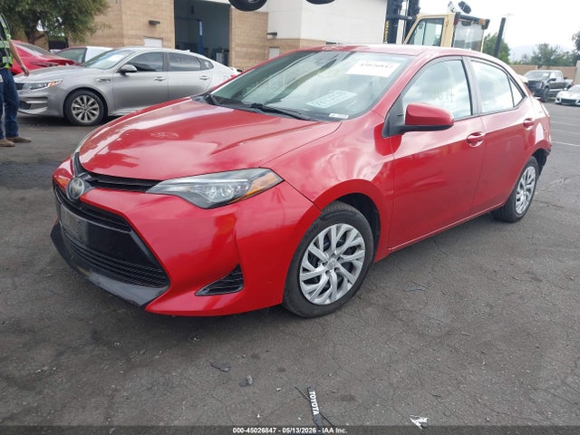 2T1BURHE2JC056157 Toyota COROLLA LE