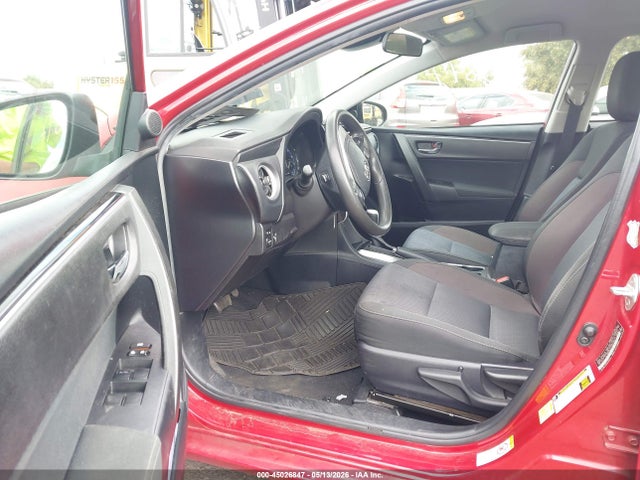 2T1BURHE2JC056157 Toyota COROLLA LE