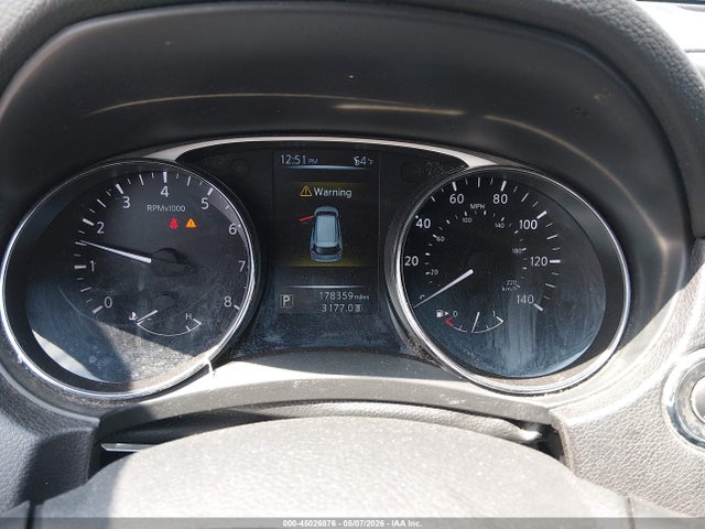 45026876 :رقم المزاد ، 5N1AT2MV3FC765543 vin ، 2015 Nissan Rogue Sv مزاد بيع