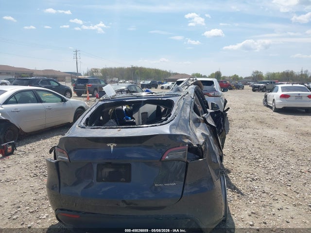 Продажа на аукционе авто 2023 Tesla Model Y Awd/long Range Dual Motor All-wheel Drive, vin: 7SAYGDEE2PA211819, номер лота: 45026889