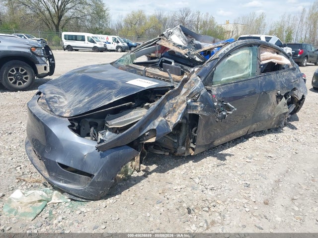 Продажа на аукционе авто 2023 Tesla Model Y Awd/long Range Dual Motor All-wheel Drive, vin: 7SAYGDEE2PA211819, номер лота: 45026889