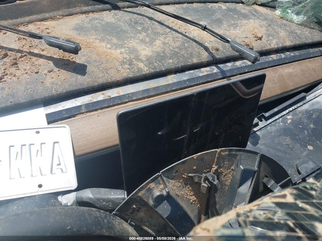 Продажа на аукционе авто 2023 Tesla Model Y Awd/long Range Dual Motor All-wheel Drive, vin: 7SAYGDEE2PA211819, номер лота: 45026889