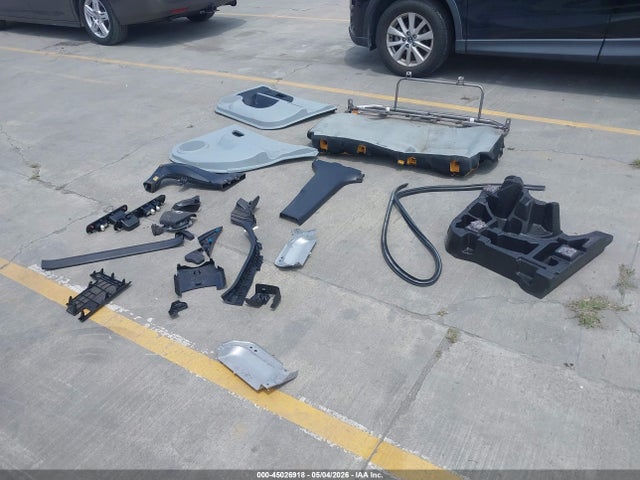 Toyota Prius C One 2014 JTDKDTB33E1563762 Image 11