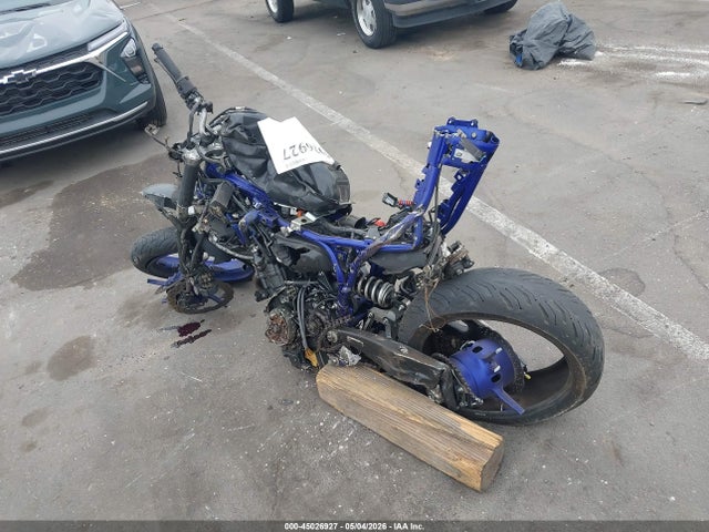 Yamaha FZ07 2015 JYARM06E1FA003678 Image 3