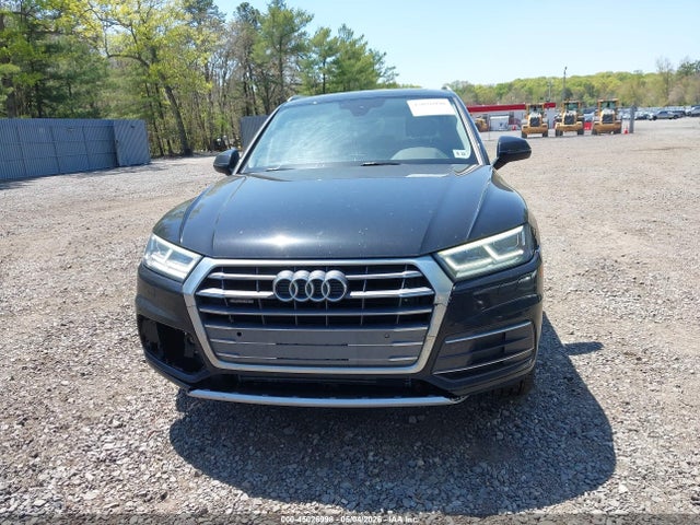 2018 Audi Q5 2.0t Premium/2.0t Tech Premium მანქანა იყიდება აუქციონზე, vin: WA1BNAFY4J2029711, აუქციონის ნომერი: 45026998