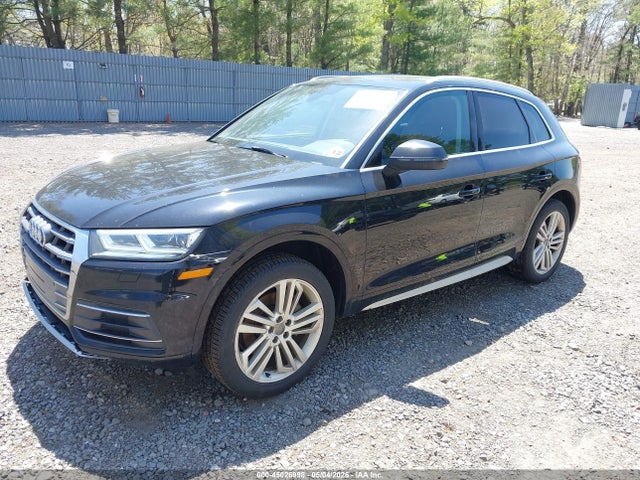 2018 Audi Q5 2.0t Premium/2.0t Tech Premium მანქანა იყიდება აუქციონზე, vin: WA1BNAFY4J2029711, აუქციონის ნომერი: 45026998
