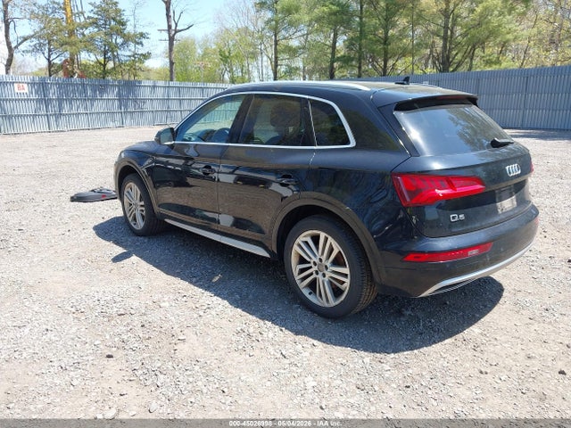 2018 Audi Q5 2.0t Premium/2.0t Tech Premium მანქანა იყიდება აუქციონზე, vin: WA1BNAFY4J2029711, აუქციონის ნომერი: 45026998