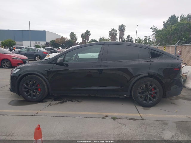Продаж на аукціоні авто 2023 Tesla Model X Plaid Tri Motor All-wheel Drive, vin: 7SAXCBE67PF431299, номер лоту: 45027007