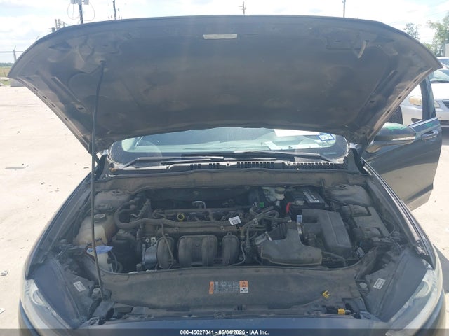 3FA6P0H72FR104060 Ford FUSION SE