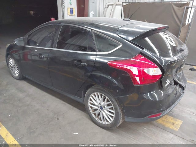 1FADP3N22EL420931 Ford Focus Titanium