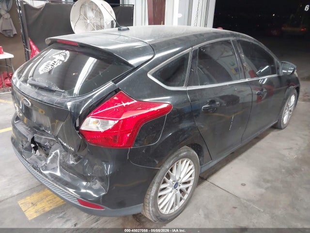 1FADP3N22EL420931 Ford Focus Titanium