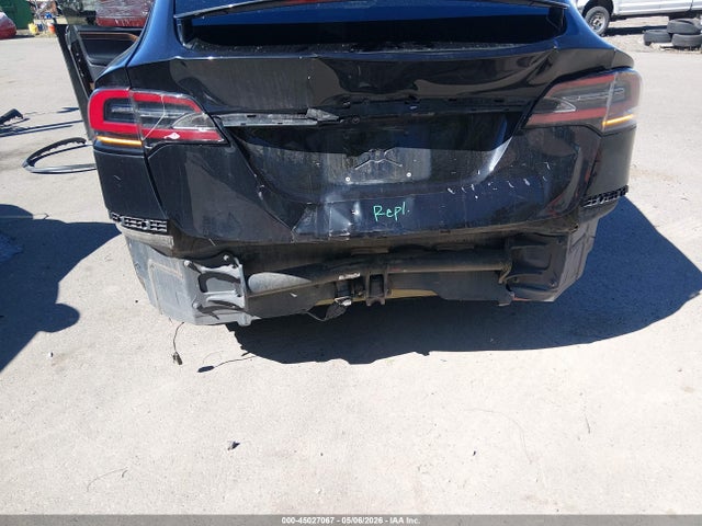 5YJXCBE26JF112171 Tesla Model X 100d/75d/p100d