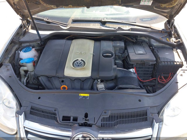 45027100 :رقم المزاد ، 3VWRF71K05M618662 vin ، 2005 Volkswagen Jetta 2.5 مزاد بيع