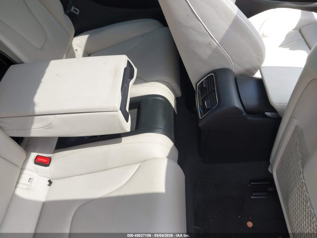 45027106 :رقم المزاد ، WAURV78T19A051527 vin ، 2009 Audi S5 4.2l مزاد بيع