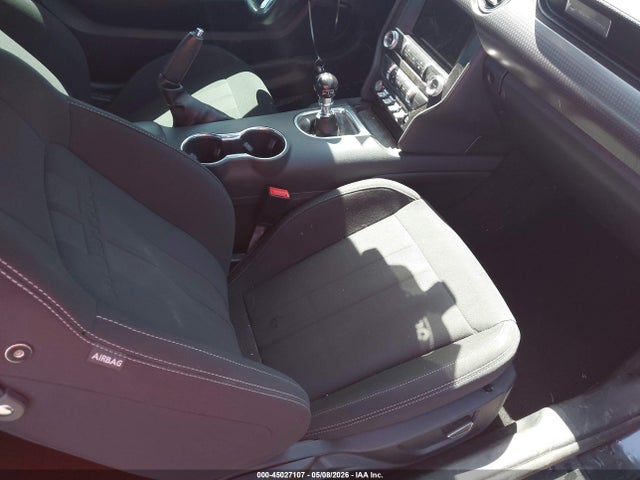 45027107 :رقم المزاد ، 1FA6P8CF6K5111510 vin ، 2019 Ford Mustang Gt مزاد بيع