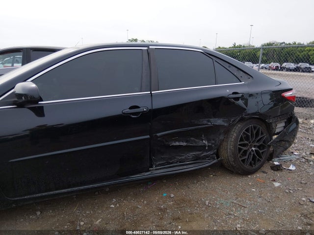 4T1BD1FK5GU188833 Toyota Camry Hybrid Le