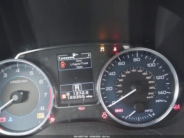 2015 Subaru Xv Crosstrek 2.0i Limited მანქანა იყიდება აუქციონზე, vin: JF2GPAMC7F8225872, აუქციონის ნომერი: 45027166