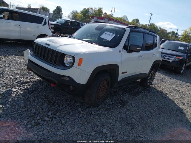 45027225 :رقم المزاد ، ZACCJBCT2GPE22786 vin ، 2016 Jeep Renegade Trailhawk مزاد بيع