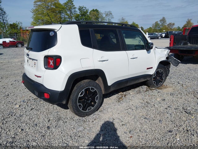 45027225 :رقم المزاد ، ZACCJBCT2GPE22786 vin ، 2016 Jeep Renegade Trailhawk مزاد بيع