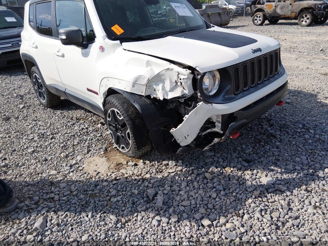 45027225 :رقم المزاد ، ZACCJBCT2GPE22786 vin ، 2016 Jeep Renegade Trailhawk مزاد بيع